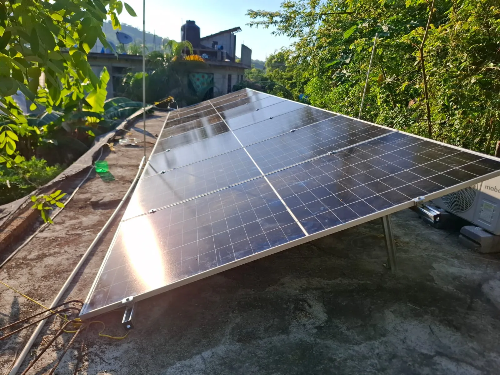 Sistema solar instalado en Hidalgo, vista lateral